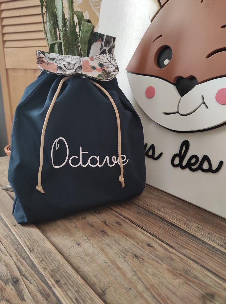 Sac à dos crèche : Safari, Bleu nuit, Police n°2 blanc