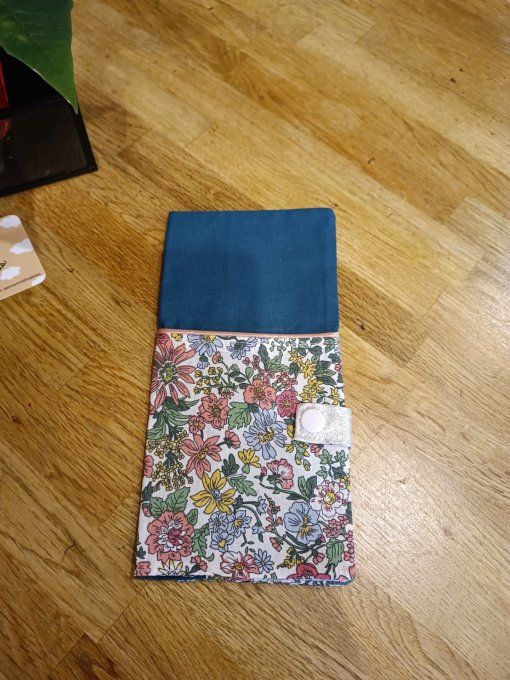 Protège livret de famille fleurs multi